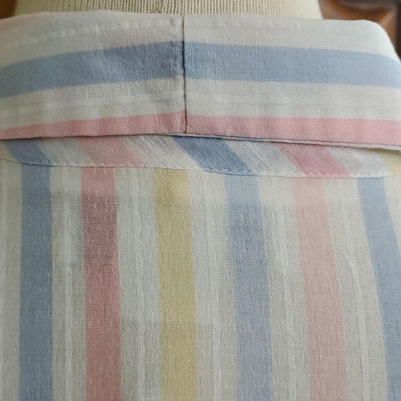 Vandenberg vintage long zipper light weight Robe. Size Medium, striped. Pockets - Picture 6 of 12